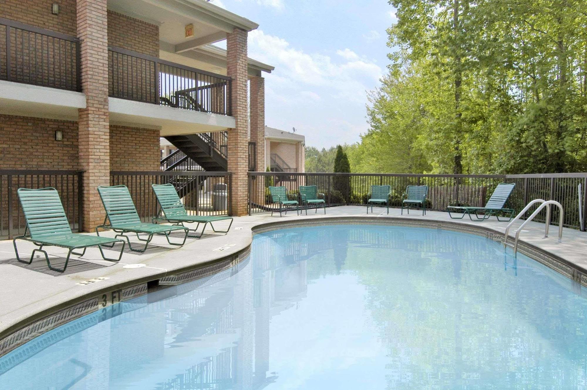 Hotel Super 8 By Wyndham Acworth/Atlanta Area Extérieur photo
